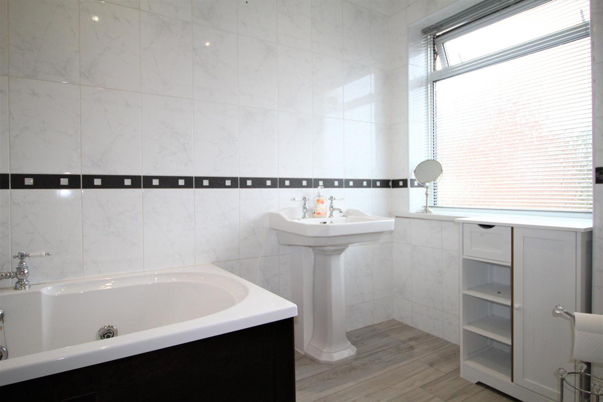 Whitley Bay - Sleeps 6 - Refurbished Throughout - Fast Wifi - Dogs Welcome Exterior photo